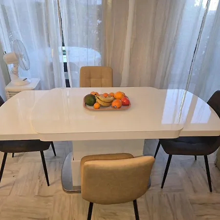 Apartment En Bord De *